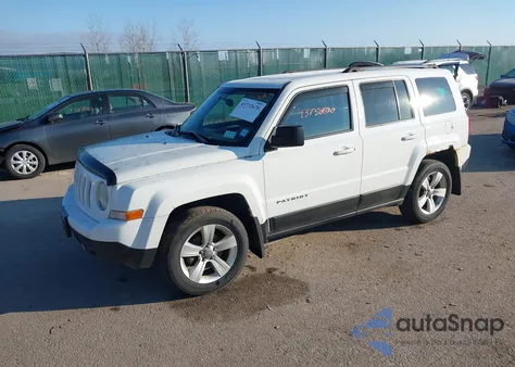2012 Jeep Patriot Latitude z USA, uszkodzony, nr VIN 1C4NJRFB0CD630615